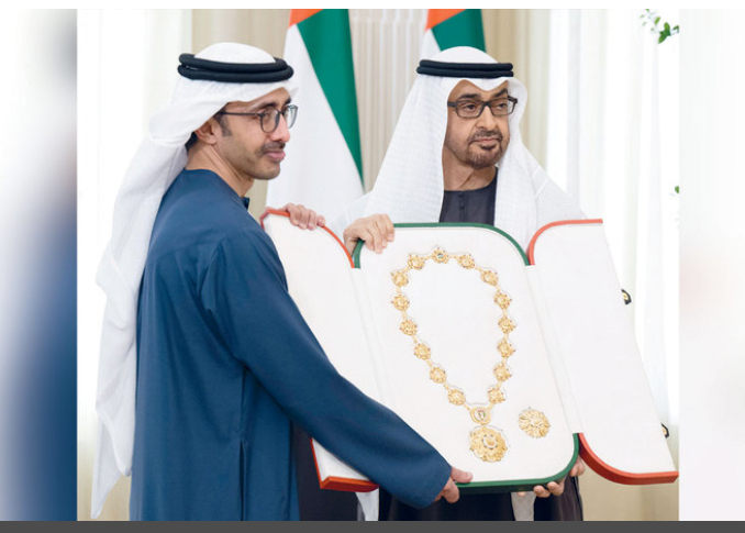 رئيس الدولة: الإمارات حريصة على تعزيز موقعها مركزاً مالياً ووجهة جاذبة للأعمال والاستثمار رئيس الدولة: الإمارات حريصة على تعزيز موقعها مركزاً مالياً ووجهة جاذبة للأعمال والاستثمار