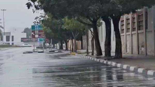 الأرصاد” يحدد مناطق هطول الأمطار حسب شدتها