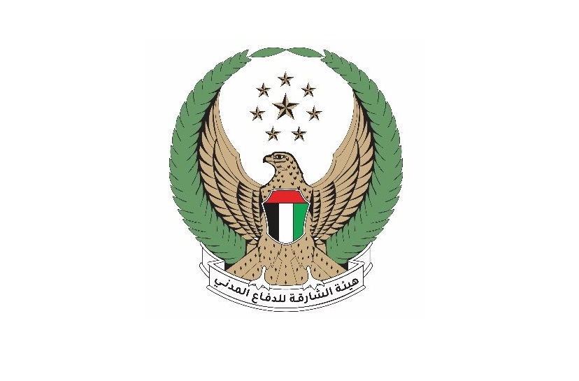 السيطرة على حريق مواد بلاستيكية في صناعية الشارقة