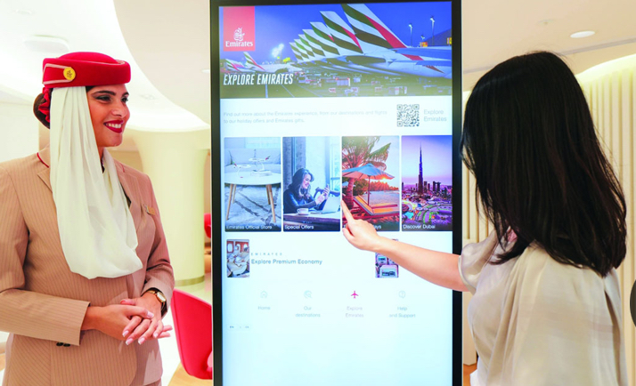 «طيران الإمارات» تفتتح متجراً جديداً للمبيعات في هونغ كونغ